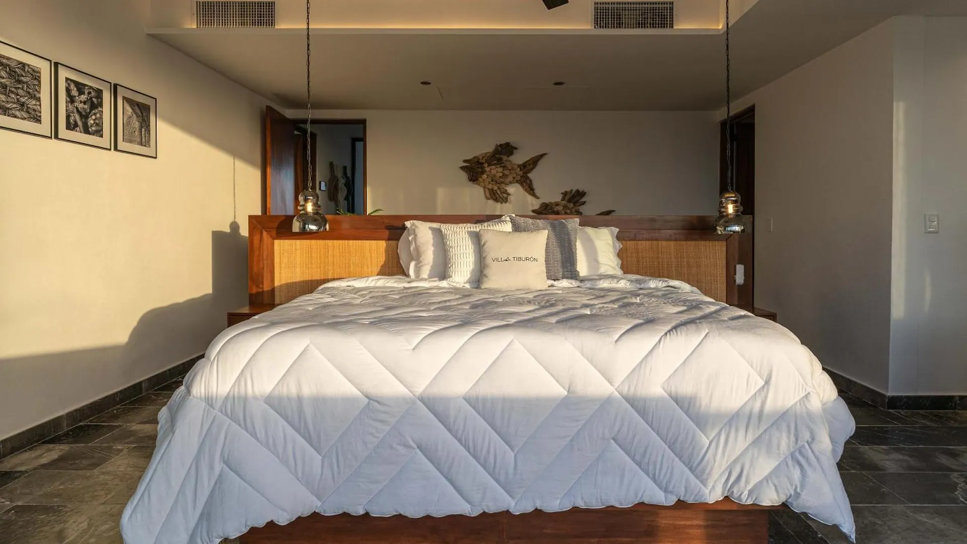 Beachfront Luxury Villa With Pool With Private Cooker & Staff Puerto Morelos