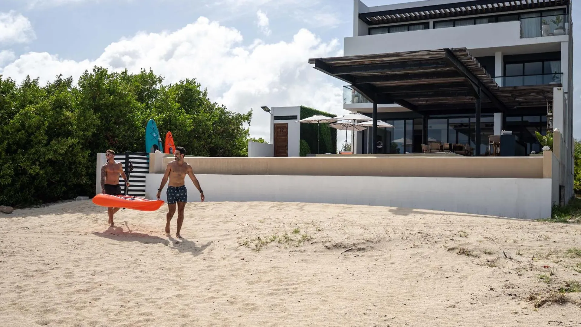 Beachfront Luxury Villa With Pool With Private Cooker & Staff Puerto Morelos