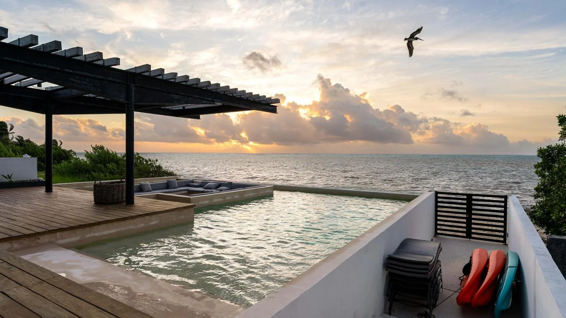 Beachfront Luxury Villa With Pool With Private Cooker & Staff Puerto Morelos 0*,