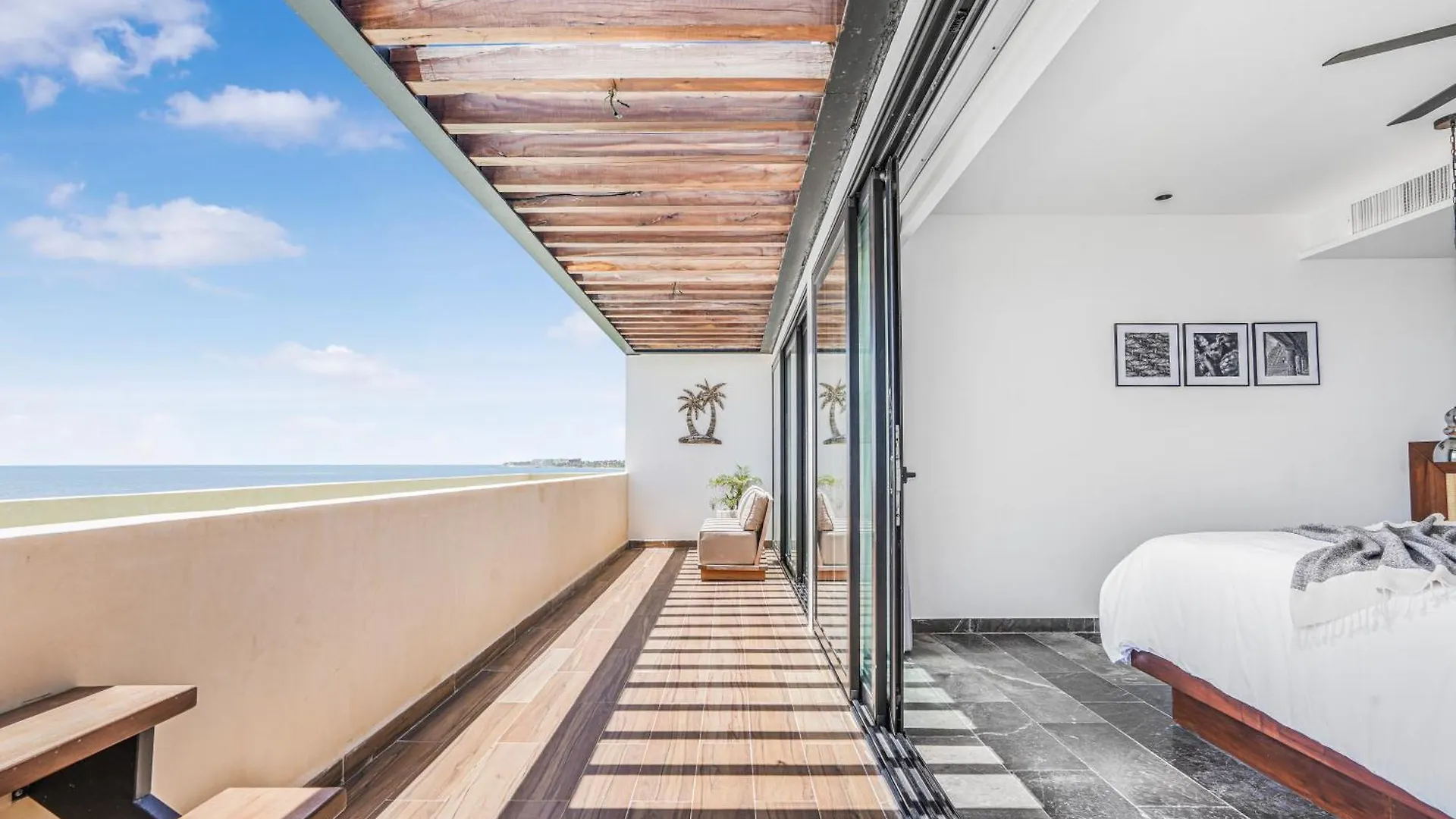 Beachfront Luxury Villa With Pool With Private Cooker & Staff Puerto Morelos