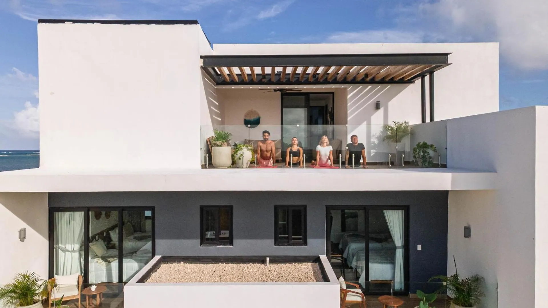 Beachfront Luxury Villa With Pool With Private Cooker & Staff Puerto Morelos